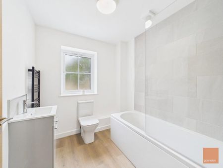 4 bedroom terraced house to rent - Photo 2