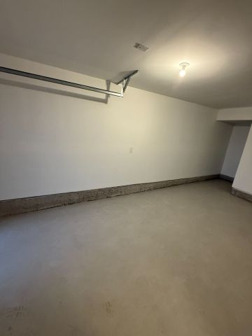 For Lease - 26 Ennerdale Street, Barrie, Ontario - Photo 3