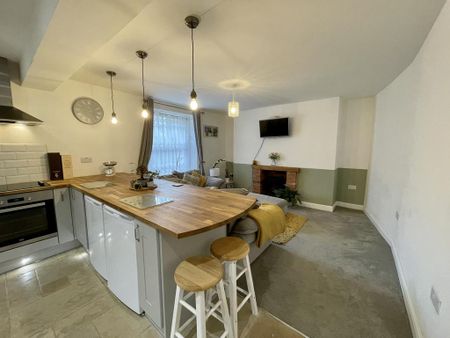 1 bedroom flat to rent - Photo 3