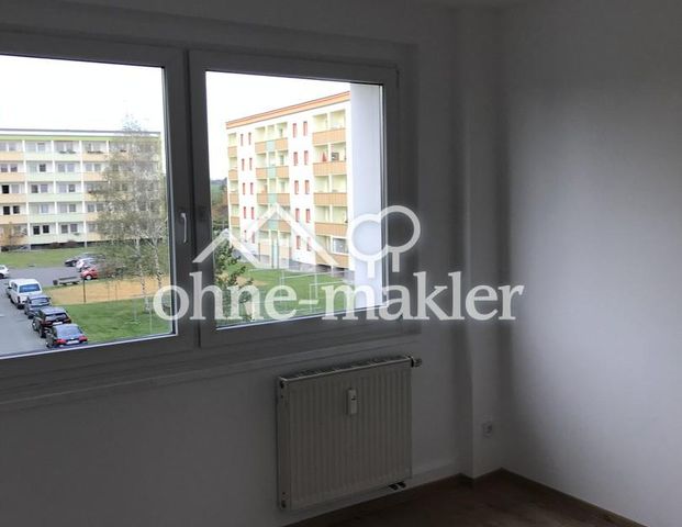 Top renovierte 3- Zimmer Wohnung mit Einbauküche in Oelsnitz Vogtland - Foto 1