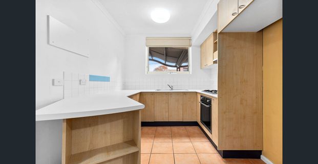 Two Bedroom Apartment In Parkdale - Photo 1