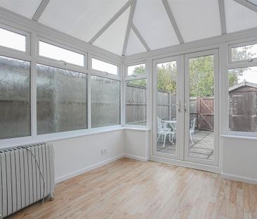 2 bedroom terraced house to rent - Photo 2