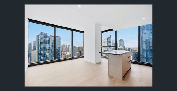 Stylish 2-Bed 2 bath Apartment in the Heart of Melbourne - Photo 1