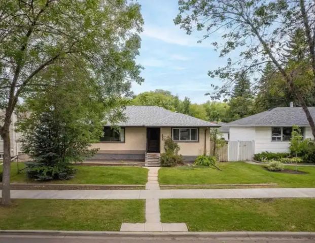 Cozy 1 Bedroom Basment Suite | 10444 64 Avenue Northwest, Edmonton - Photo 1