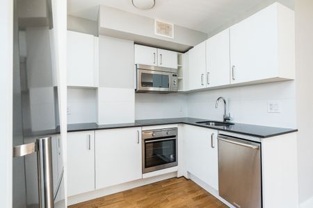 99 Tyndall Avenue - Photo 4