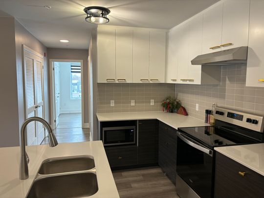 For Lease - 19B West Street Unit# 407, Kawartha Lakes, Ontario - Photo 1