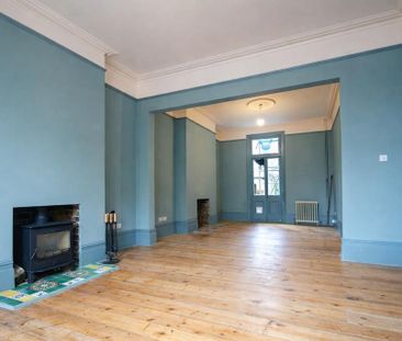 4 bedroom terraced house to rent - Photo 2