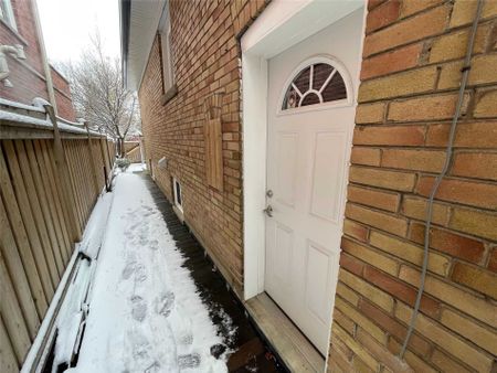 For Lease - 1148 Islington Avenue Unit# Lower, Toronto, Ontario - Photo 4