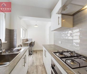 3 bedroom terraced house to rent - Photo 5