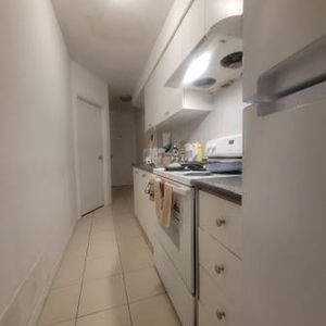 562 - four bedrooms ground floor unit for rent - Photo 2