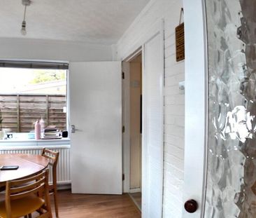 4 bedroom terraced house to rent - Photo 4