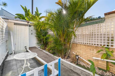 6 Douglas Street, Redfern - Photo 3