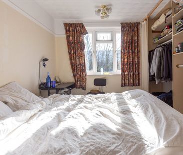 Monks Park Avenue, - Photo 2