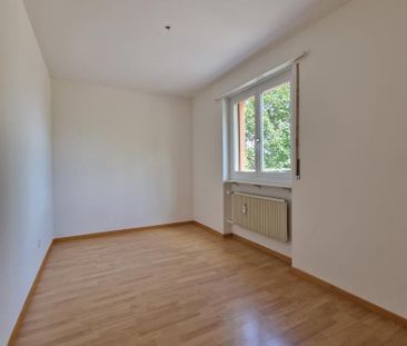 "Gemütliche Wohnung mit grosser Dachterrasse im Grünen!" - Photo 4