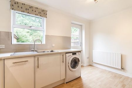 2 bedroom terraced house to rent - Photo 3