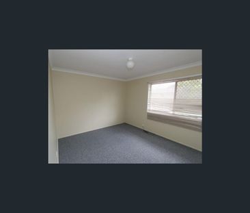 2/50 Blackwood Road, Woodridge, Qld 4114 - Photo 2
