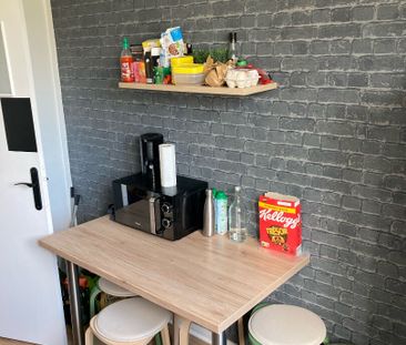 Location Maison 1 pièce 66m² RENNES 35000 - Photo 1