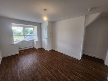 Hales Close, Berry Hill - Photo 2