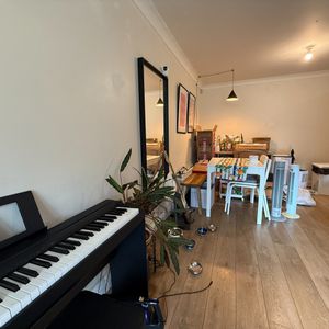 2 Bed Flat, Warwick Court, SW19 - Photo 2