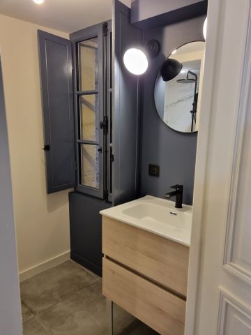 Superbe T1 de prestige avec vue sur les Quais - Photo 4