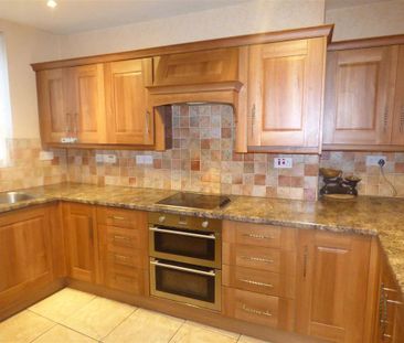 3 bedroom terraced house to rent - Photo 3