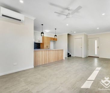 FOUR BEDROOM 2 BATHROOM TOWNHOUSE WITH SINGLE LOCK UP GARAGE & COVE... - Photo 6