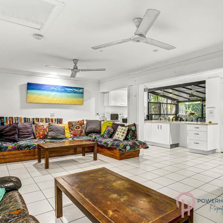 Luxurious Private Room with Ensuite near Palm Cove Beach! - Photo 4