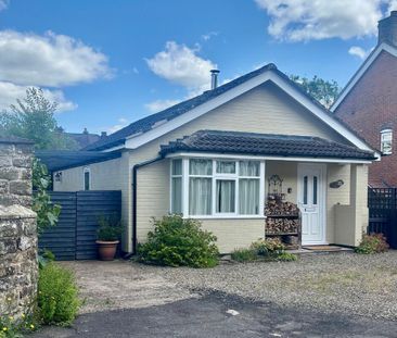2 bedroom detached bungalow to rent - Photo 2