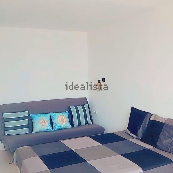 Alquiler de estudio en Avenida Manuel Mena Palma - Photo 1