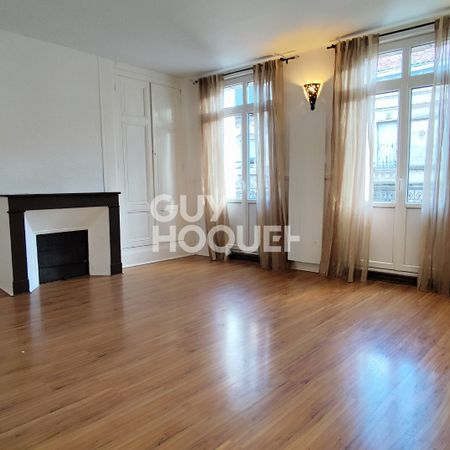 Appartement type Haussmannien T2 bis en centre ville - Photo 4