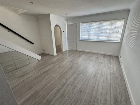 4 bedroom house to rent - Photo 2