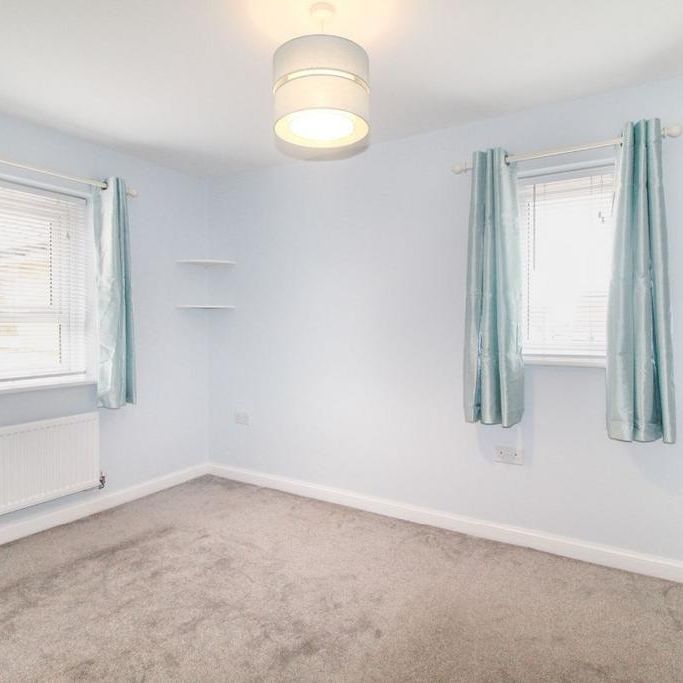 2 bedroom end of terrace house to rent - Photo 1