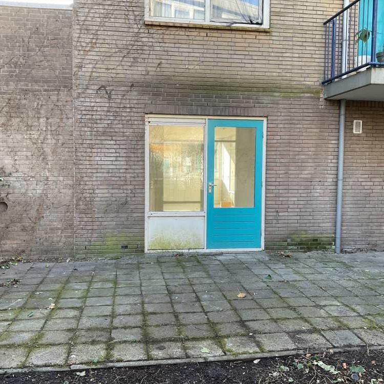 Van der Hoopstraat 2 - Photo 1