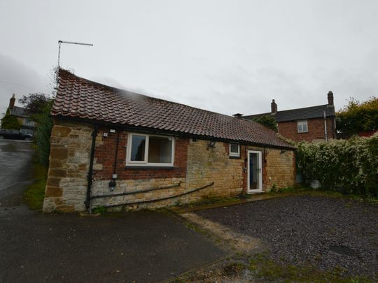 Detached house to rent on - Photo 1