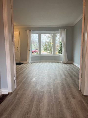 For Lease - 42 Oakmeadow Place, St. Catharines, Ontario - Photo 3