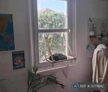 2 bedroom maisonette to rent - Photo 4