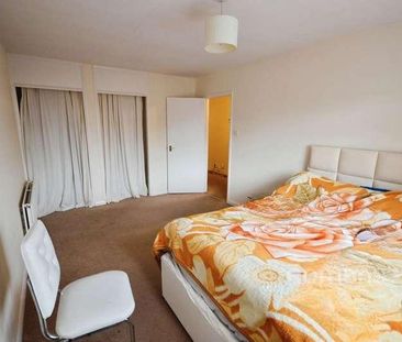 High Street, Burnham, Slough, SL1 - Photo 5