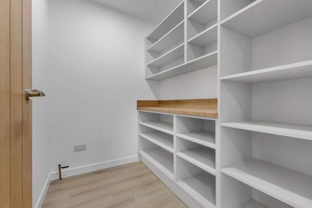 4 bedroom detached house to rent - Photo 1