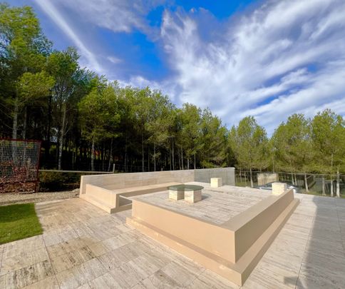 Moradia única de construção recente com piscina privada e jardim, em localização privilegiada perto da Praia do Guincho - Photo 1