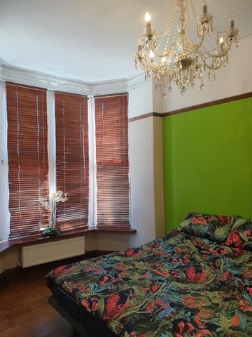 2 bedroom flat share to rent - Photo 3