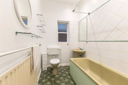 Parklands, Surbiton, KT5 flat to rent - Photo 4