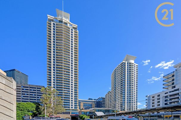 Breathtaking Three-Bedroom Apartment Located in the Central Area of St Leonards with Impeccable View - Photo 1