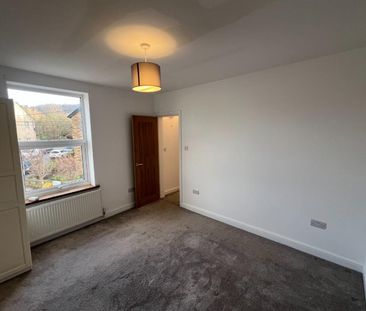 2 bedroom House To Let - Photo 4