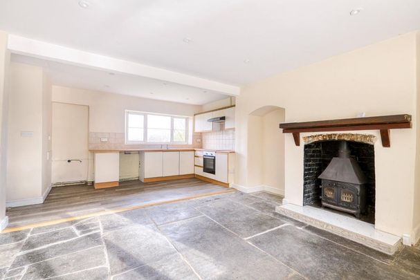 2 bedroom semi-detached house to rent - Photo 1