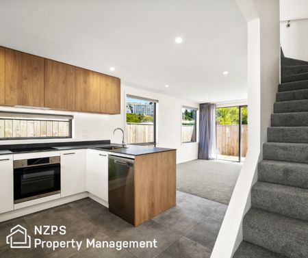 208 B Surrey Street, Saint Clair - Photo 4