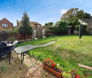 Knollcroft, Shoeburyness, Southend On Se... - Photo 1