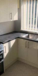 Altair Avenue, Manchester, M22 - Photo 4