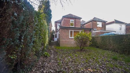 To Rent Sedgley Road, Winton, Bournemouth, BH9 £2,550 pcm Tenancy Info - Photo 3