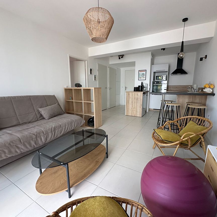 Location Appartement 2 pièces 43m² LA ROCHELLE 17000 - Photo 1