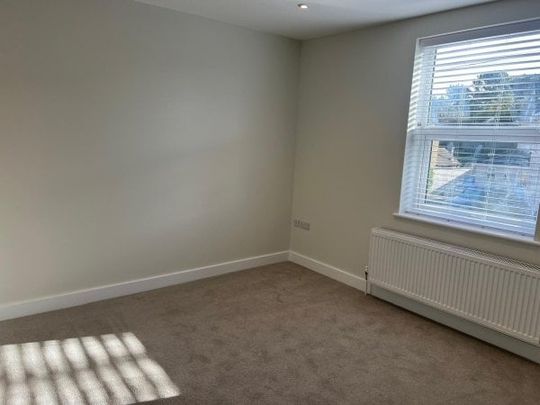 Langley Road, Branksome - Photo 1